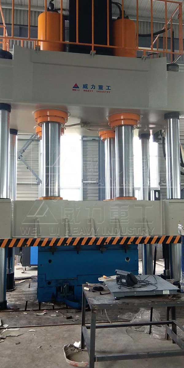 1500噸四柱油壓機(jī)