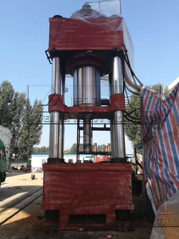 1500噸柱狀石墨成型壓力機(jī)